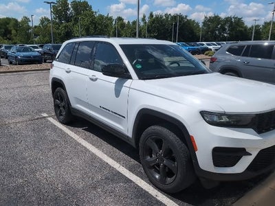 2022 Jeep Grand Cherokee Altitude