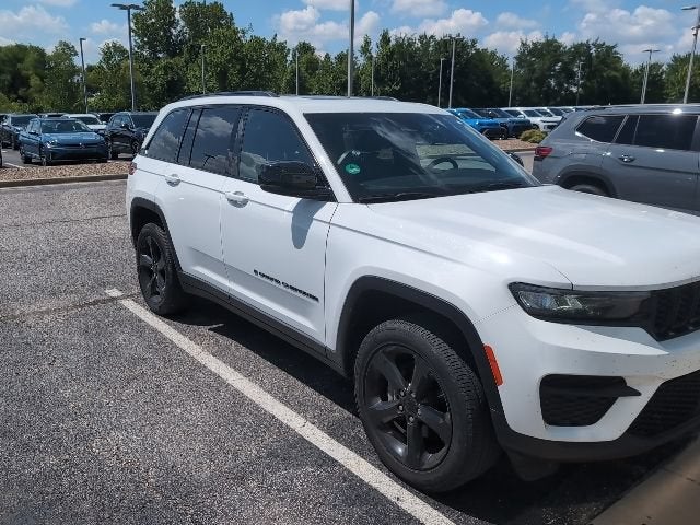 2022 Jeep Grand Cherokee Altitude