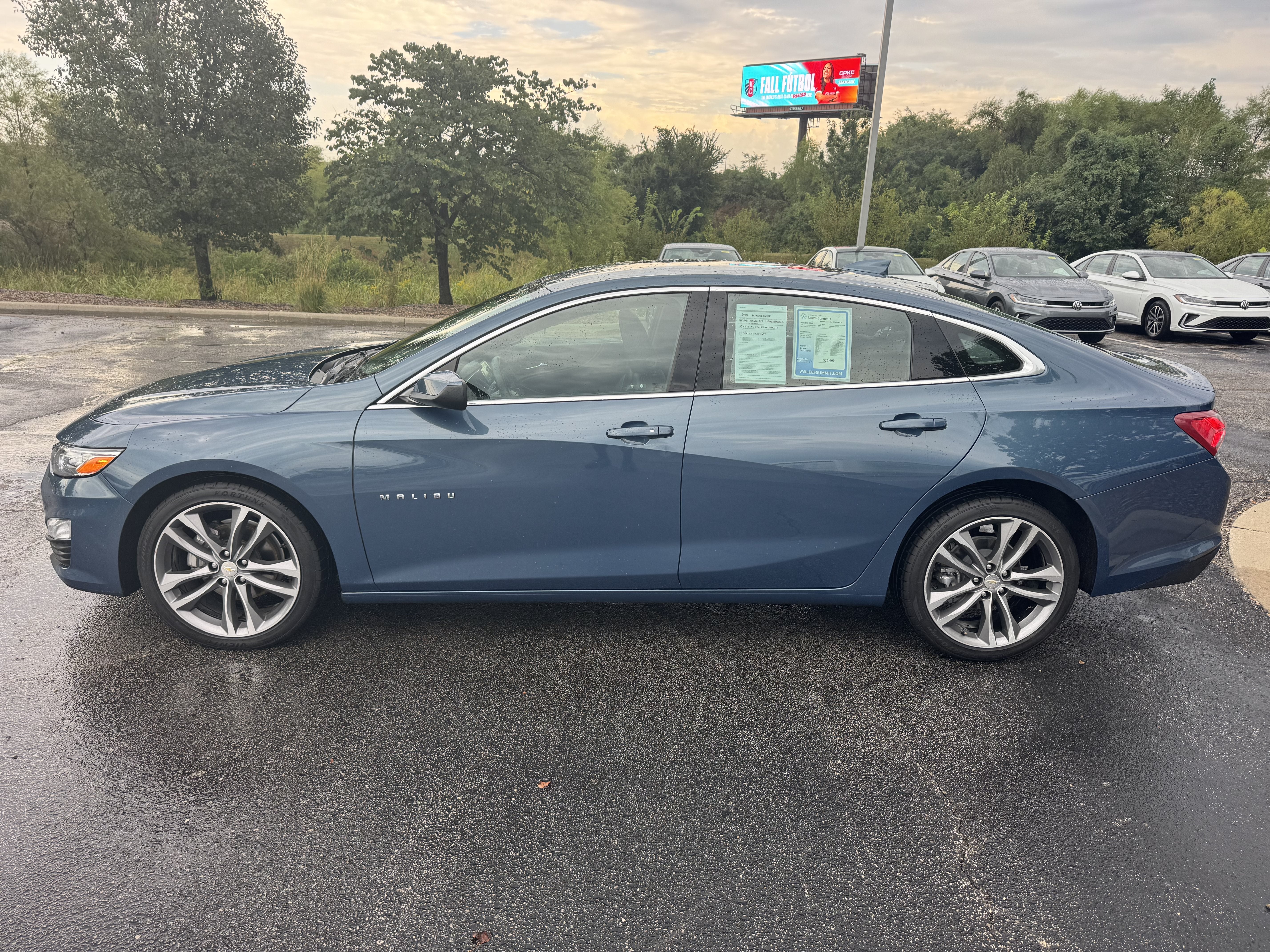 Used 2024 Chevrolet Malibu 2LT with VIN 1G1ZE5ST9RF232371 for sale in Kansas City