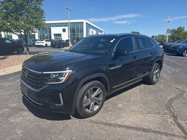 2024 Volkswagen Atlas Cross Sport 2.0T SEL R-Line