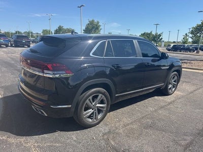 2024 Volkswagen Atlas Cross Sport 2.0T SEL R-Line