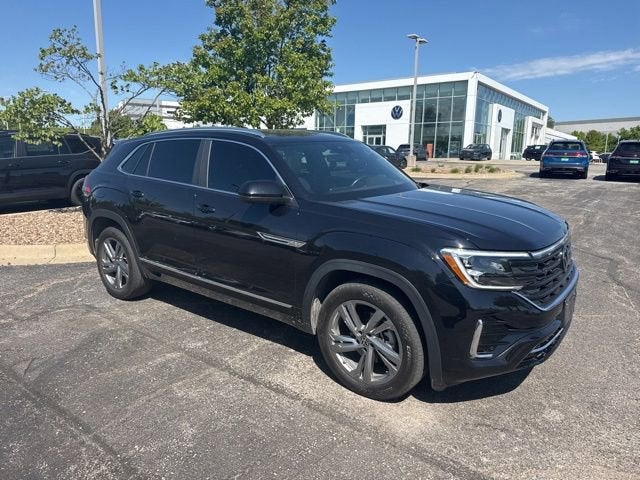 2024 Volkswagen Atlas Cross Sport 2.0T SEL R-Line
