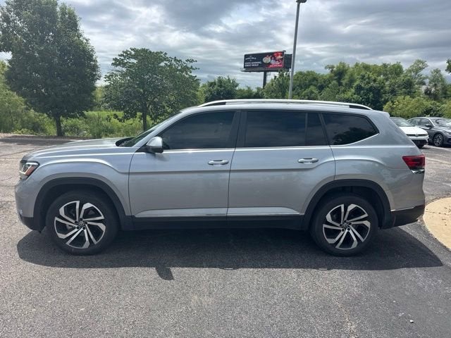 Used 2023 Volkswagen Atlas SEL with VIN 1V2BR2CA4PC530011 for sale in Kansas City