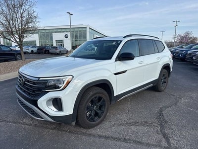 2024 Volkswagen Atlas 2.0T Peak Edition SE w/Technology