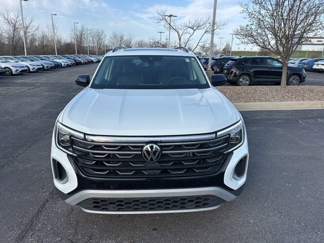 2024 Volkswagen Atlas 2.0T Peak Edition SE w/Technology