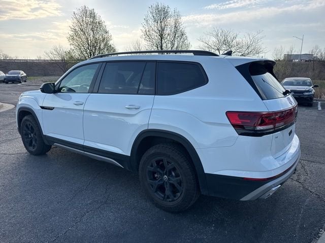 2024 Volkswagen Atlas 2.0T Peak Edition SE w/Technology