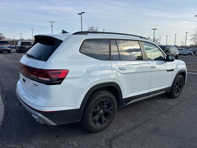 2024 Volkswagen Atlas 2.0T Peak Edition SE w/Technology