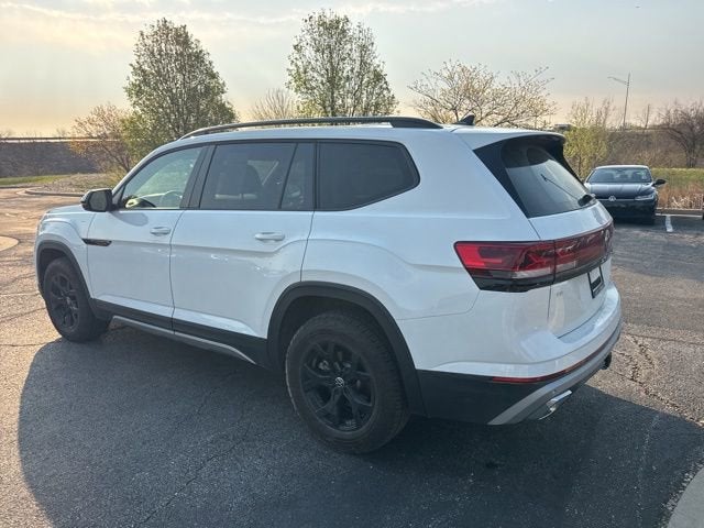 2024 Volkswagen Atlas 2.0T Peak Edition SE w/Technology