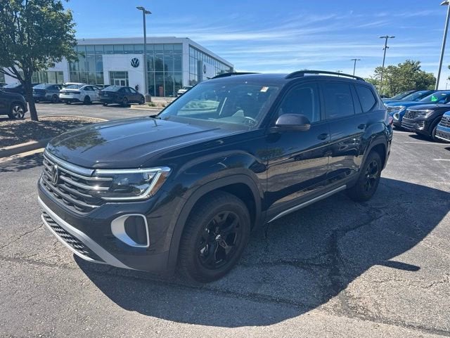 2025 Volkswagen Atlas 2.0T Atlas Peak Edition 4MOTION's photo