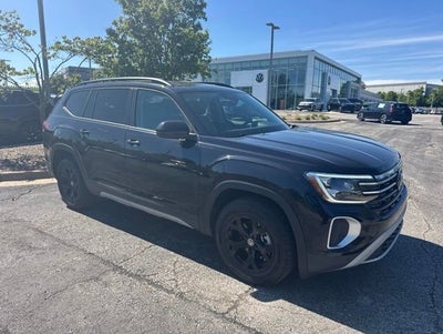 2025 Volkswagen Atlas 2.0T Peak Edition