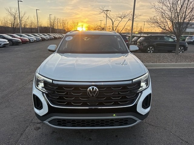 2025 Volkswagen Atlas Cross Sport 2.0T SE