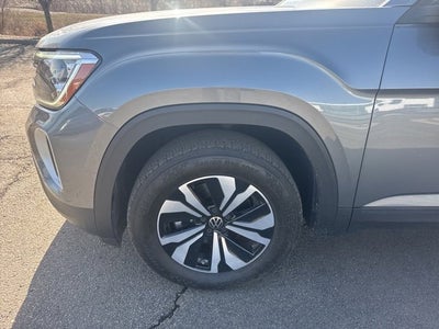 2024 Volkswagen Atlas 2.0T SE