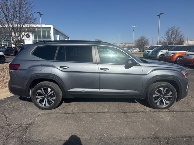 2024 Volkswagen Atlas 2.0T SE