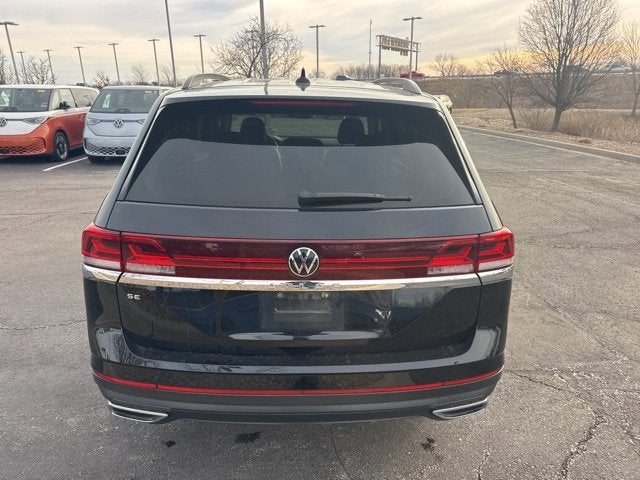 2024 Volkswagen Atlas 2.0T SE