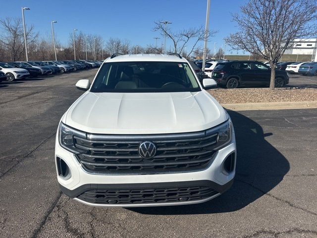 2024 Volkswagen Atlas 2.0T SE