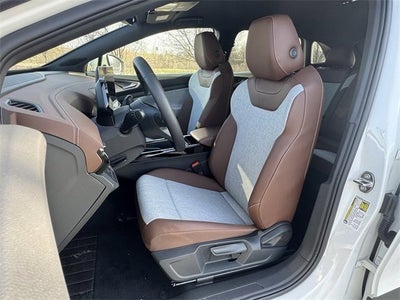 2025 Volkswagen ID.4 Pro