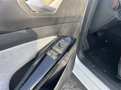 2025 Volkswagen ID.4 Pro