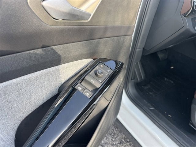 2025 Volkswagen ID.4 Pro