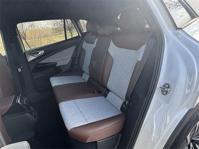 2025 Volkswagen ID.4 Pro