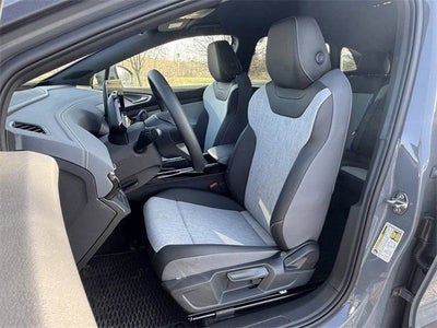 2025 Volkswagen ID.4 Pro