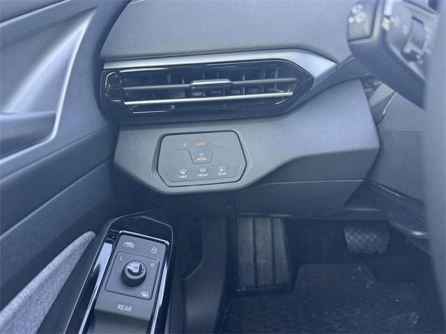 2025 Volkswagen ID.4 Pro