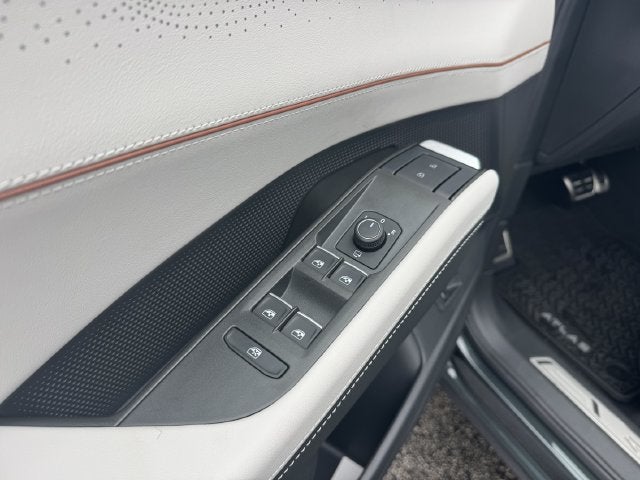 2027 Volkswagen Atlas SEL Premium R-Line