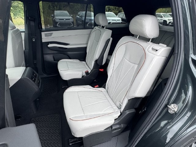 2027 Volkswagen Atlas SEL Premium R-Line