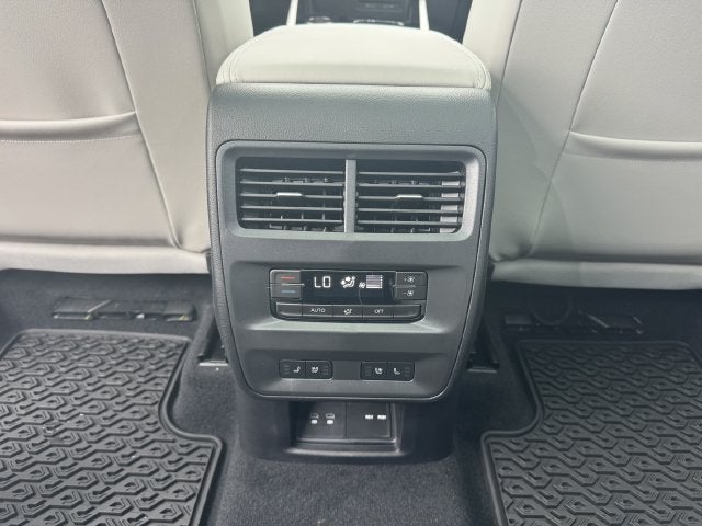 2027 Volkswagen Atlas SEL Premium R-Line