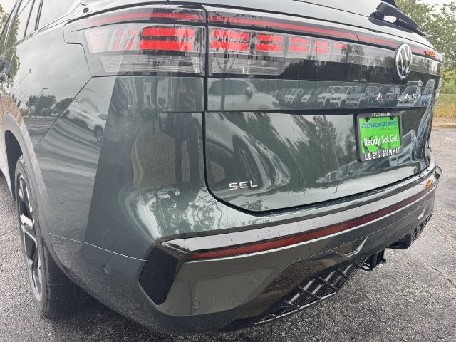 2027 Volkswagen Atlas SEL Premium R-Line