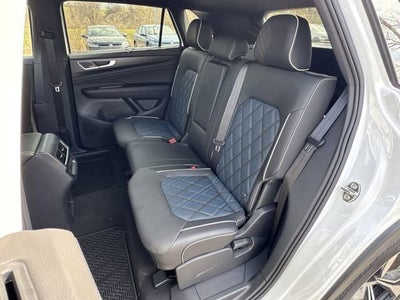 2026 Volkswagen Atlas Cross Sport 2.0T SEL Premium R-Line