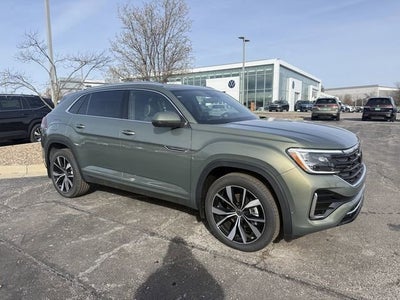 2026 Volkswagen Atlas Cross Sport 2.0T SEL Premium R-Line