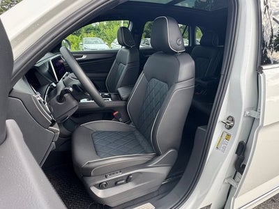 2026 Volkswagen Atlas Cross Sport 2.0T SEL Premium R-Line