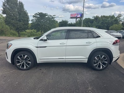 2026 Volkswagen Atlas Cross Sport 2.0T SEL Premium R-Line