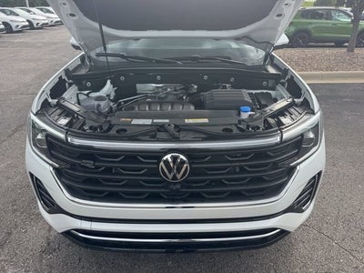 2026 Volkswagen Atlas Cross Sport 2.0T SEL Premium R-Line