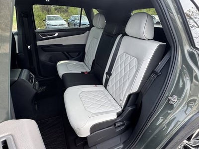 2026 Volkswagen Atlas Cross Sport 2.0T SEL Premium R-Line