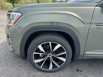 2026 Volkswagen Atlas Cross Sport 2.0T SEL Premium R-Line