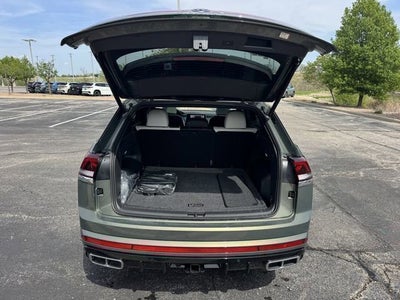 2026 Volkswagen Atlas Cross Sport 2.0T SEL Premium R-Line