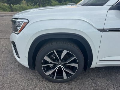2026 Volkswagen Atlas Cross Sport 2.0T SEL Premium R-Line