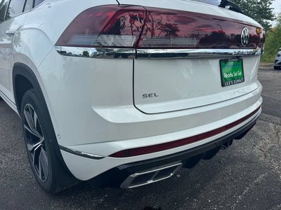 2026 Volkswagen Atlas Cross Sport 2.0T SEL Premium R-Line