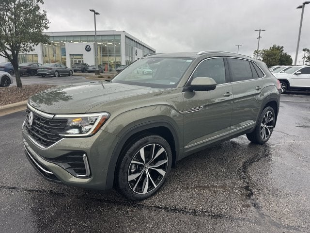 2026 Volkswagen Atlas Cross Sport 2.0T SEL Premium R-Line