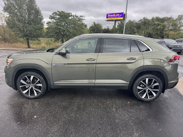 2026 Volkswagen Atlas Cross Sport 2.0T SEL Premium R-Line