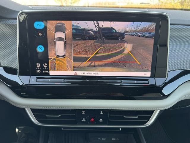 2026 Volkswagen Atlas Cross Sport 2.0T SEL Premium R-Line