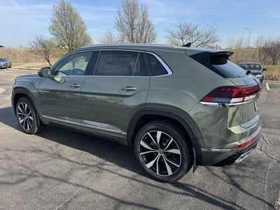 2026 Volkswagen Atlas Cross Sport 2.0T SEL Premium R-Line