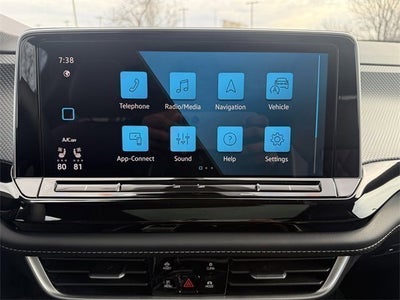 2026 Volkswagen Atlas Cross Sport 2.0T SEL Premium R-Line