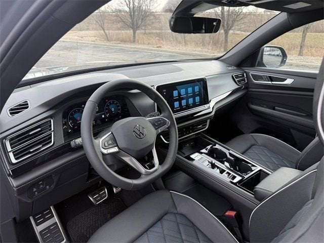 2026 Volkswagen Atlas Cross Sport 2.0T SEL Premium R-Line