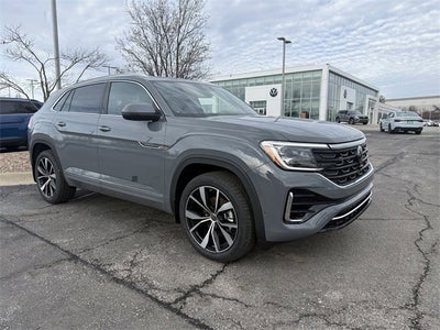2026 Volkswagen Atlas Cross Sport 2.0T SEL Premium R-Line
