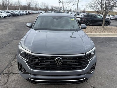 2026 Volkswagen Atlas Cross Sport 2.0T SEL Premium R-Line