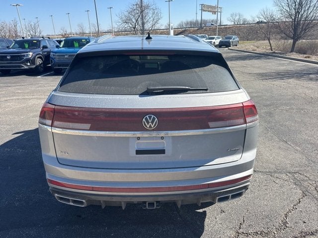 2024 Volkswagen Atlas Cross Sport 2.0T SEL Premium R-Line
