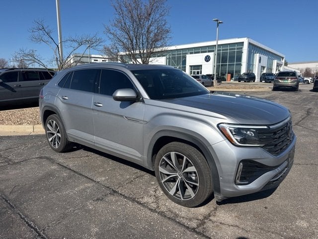 2024 Volkswagen Atlas Cross Sport 2.0T SEL Premium R-Line