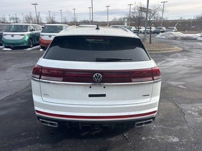 2025 Volkswagen Atlas Cross Sport 2.0T SEL Premium R-Line